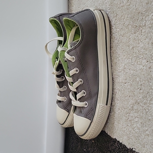 Converse All Star Gray Chuck Taylors with Double Tongue - Picture 4 of 7